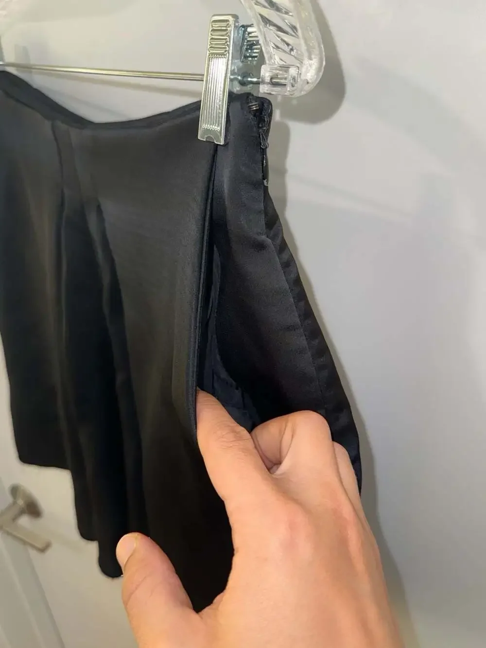 Céline Black Pleated Raw-Hem Skirt/Culottes
